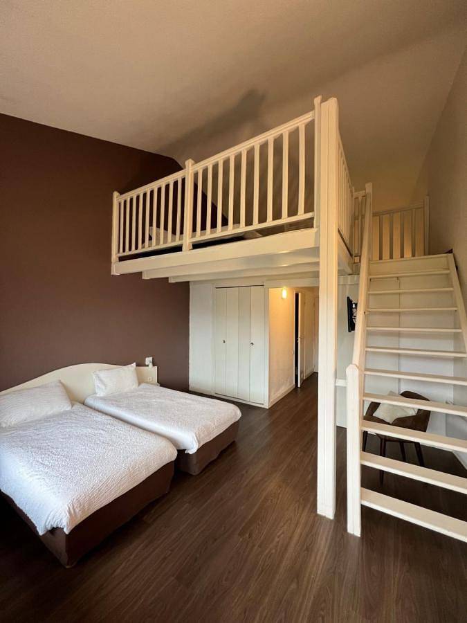 Hôtel pour 4 personnes, avec jardin et piscine à Gilette - 3