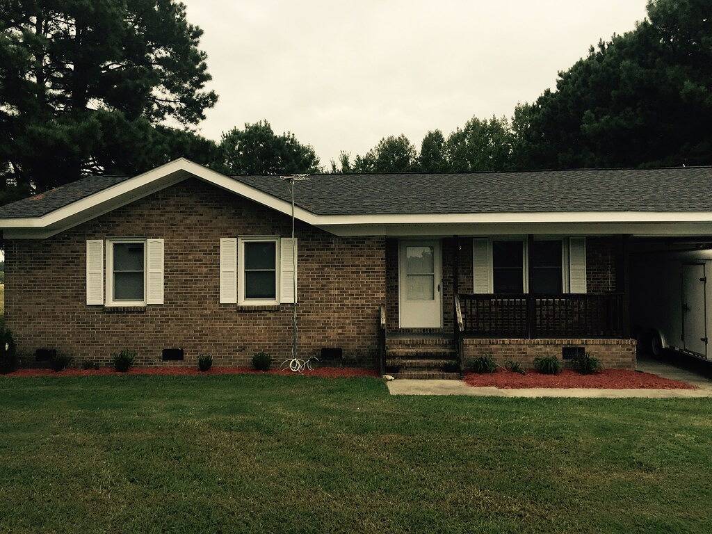 Charmantes Einfamilienhaus mit Wintergarten in Halifax County