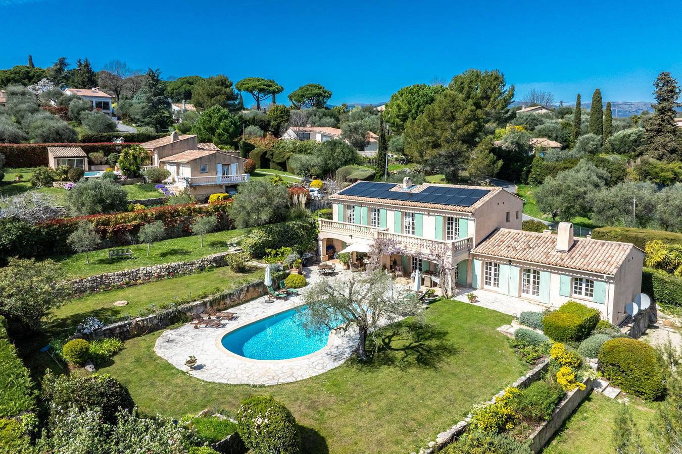Villa Celestine in Valbonne, Costa mediterránea (Francia)