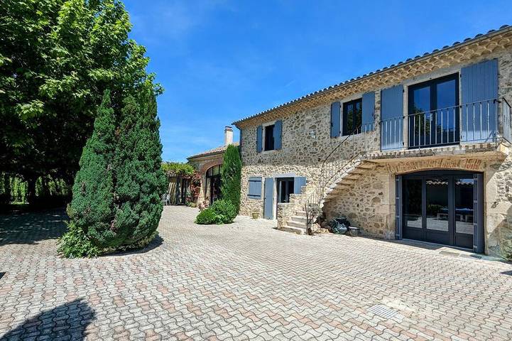 Agriturismo pour 14 personnes, avec piscine et jardin