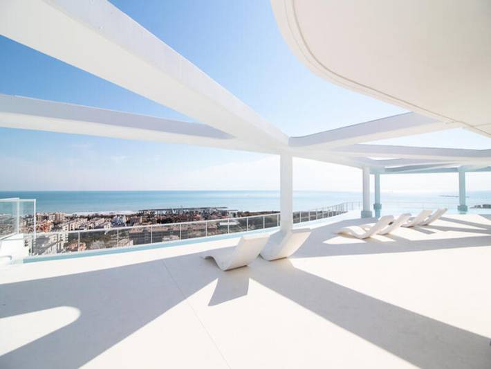 Appartamento per 8 persone, con balcone, adatto a famiglie con bambini a Canet d'En Berenguer