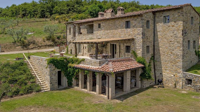 Location de vacances pour 8 personnes, avec jardin et terrasse à Radda in Chianti - 3