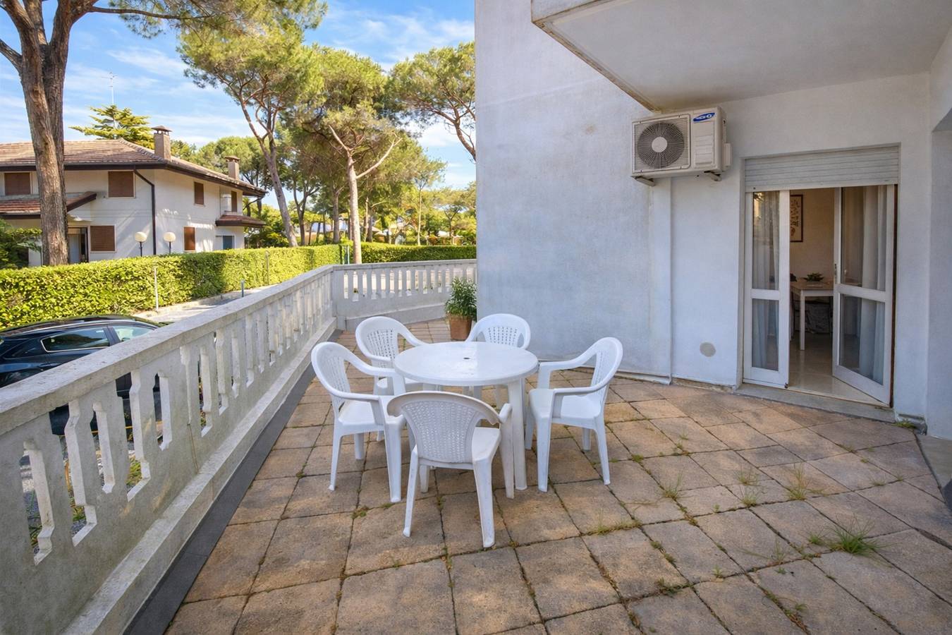 Apartamento entero, Acogedor apartamento con terraza y acceso a la piscina in Ribera de Lignano, Lignano Sabbiadoro