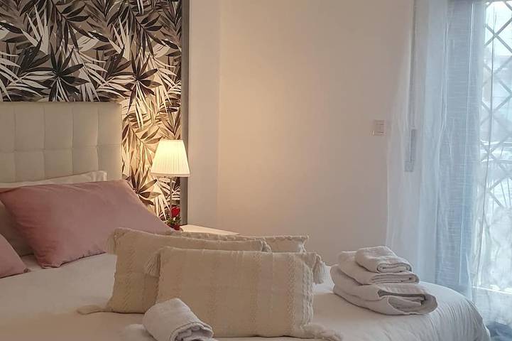 Appartement entier, My Place Apartment - Ciampino Airport and Station in Ciampino, Parco Regionale dei Castelli Romani