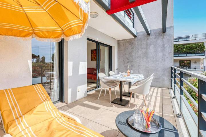 Appartement de vacances pour 4 personnes, avec vue et jardin