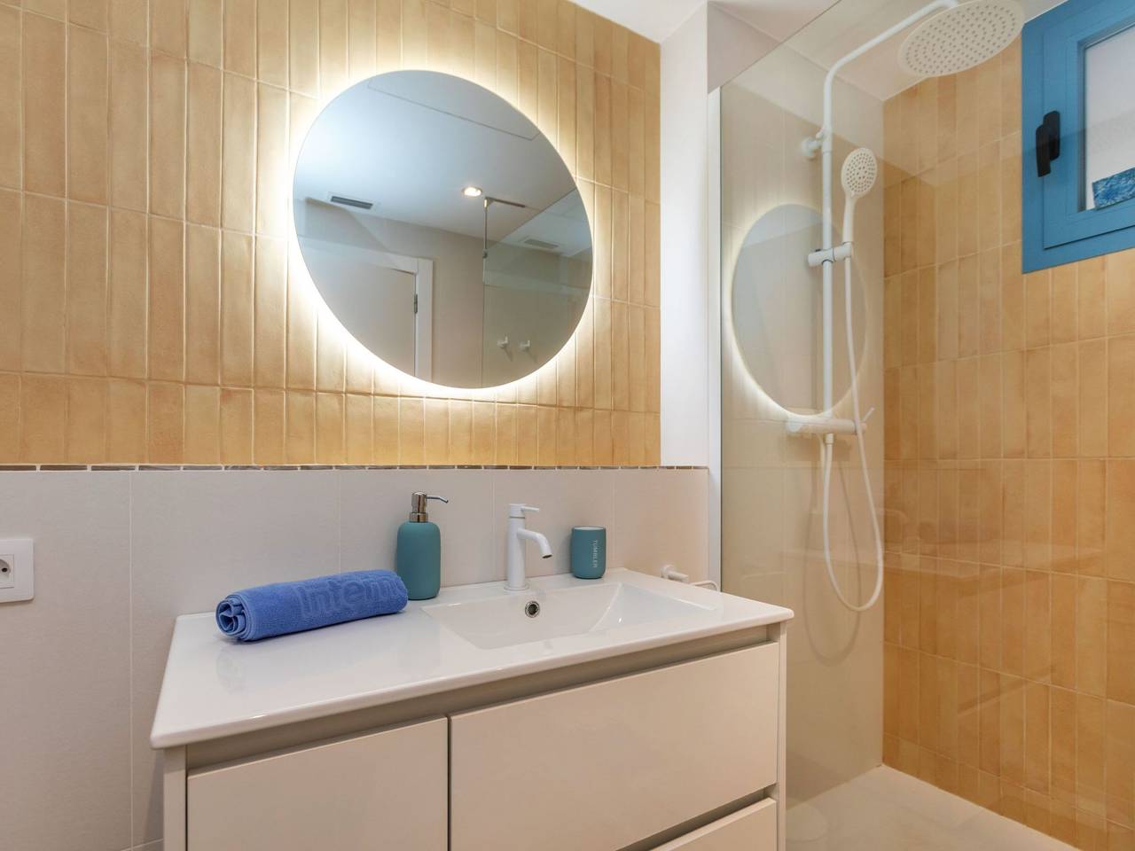 Apartamento entero, Edificio Candela in Tierras del Ebro, Costa Dorada