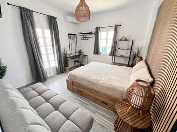 Gîte pour 4 personnes, avec jardin dans Parikiá