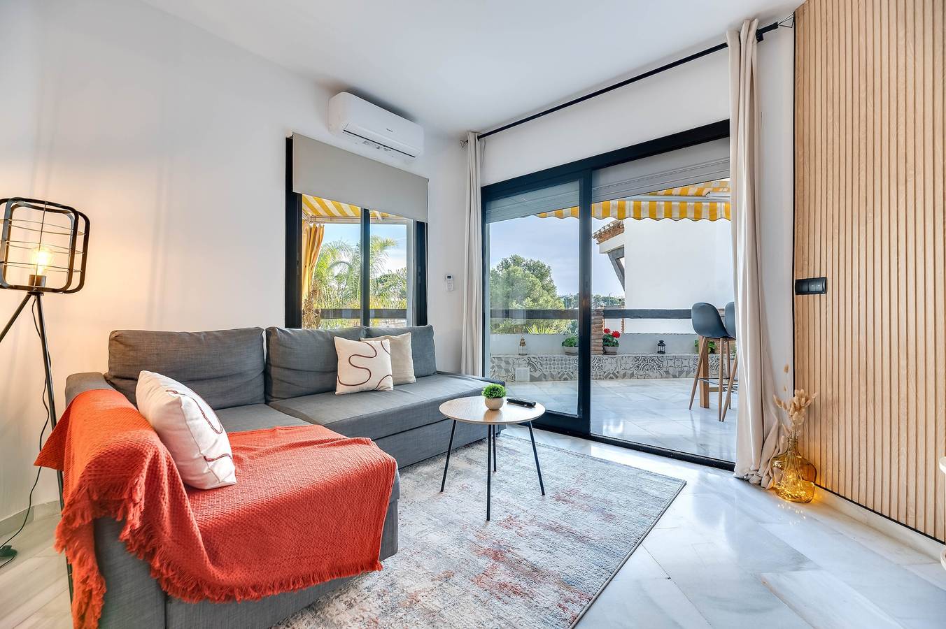 Appartement entier, Appartement 'Cosy Calahonda' avec piscine partagée, Wi-Fi et climatisation in Sitio de Calahonda, Mijas