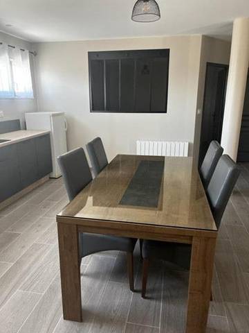 Gîte pour 4 personnes, avec terrasse et jardin à Saint-Pardoux-la-Rivière