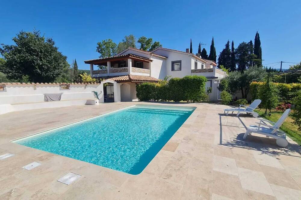 Homerez - Charmante villa in Villecroze met privézwembad in Villecroze, Draguignan en omgeving