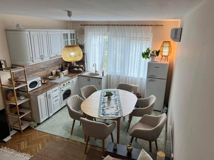Appartement de vacances pour 5 personnes, avec vue et balcon
