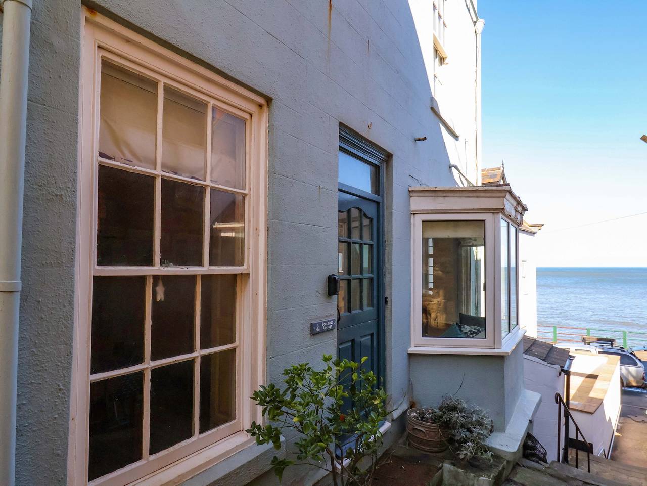 Beachside Cottage in Sandsend, North York Moors National Park