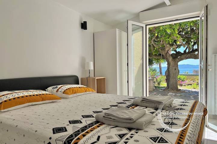 Villa pour 9 personnes, avec jardin et terrasse à Carqueiranne - 2