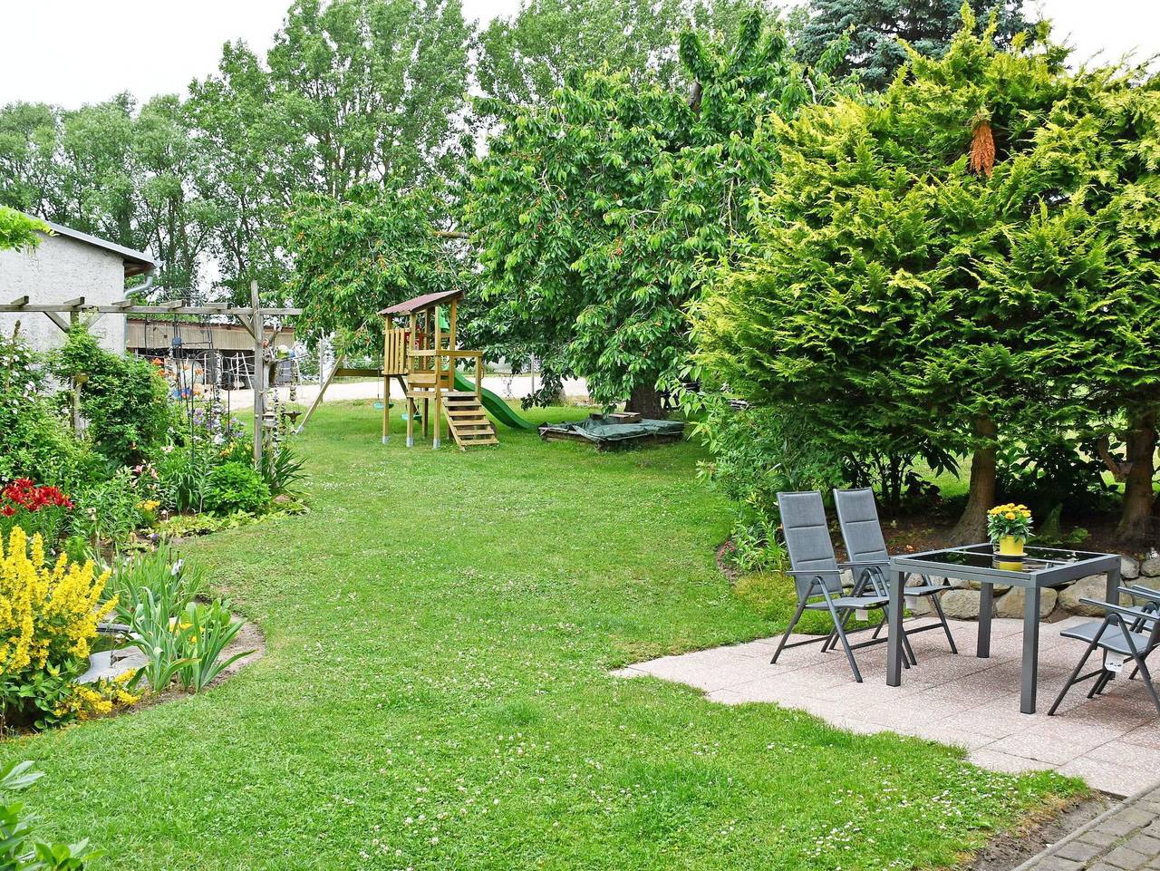Ganze Ferienwohnung, Jasmunder Ferienwohnung mit Terrasse in Sagard, Nationalpark Jasmund
