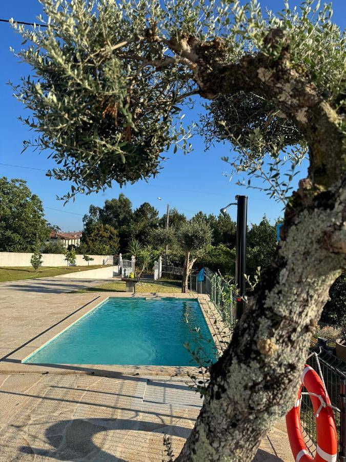 Casa de férias para 6 pessoas, com jardim e piscina e ainda vista em Vila Verde