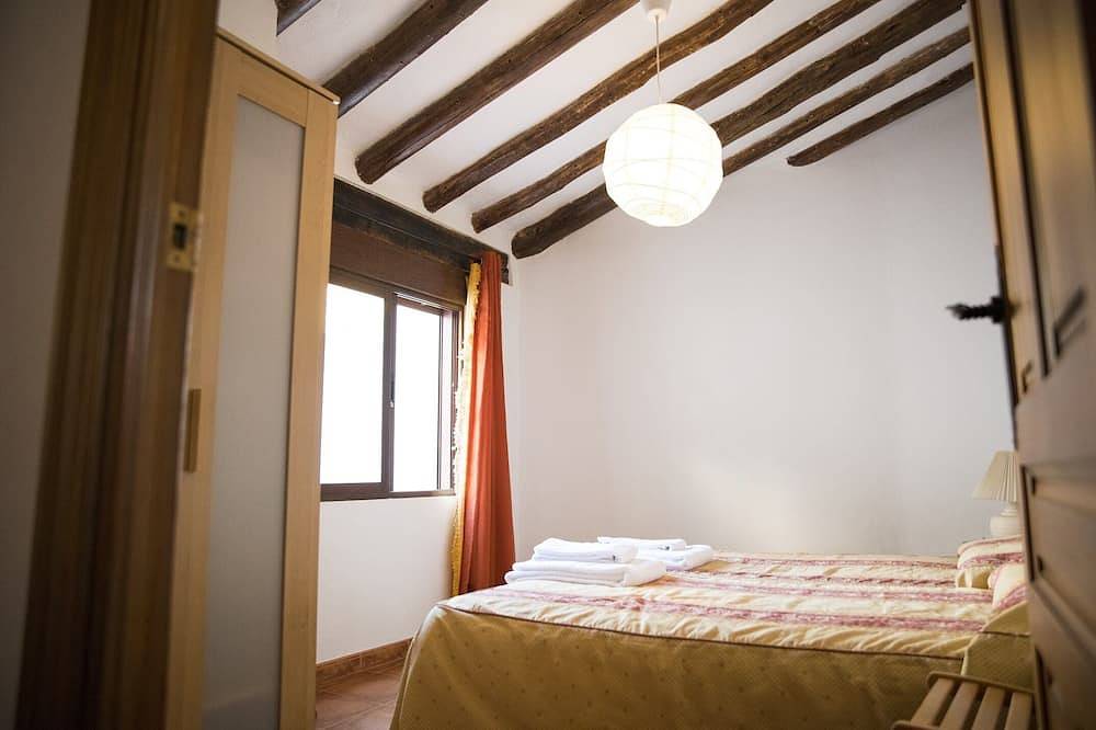 Ademaira Vista-Torre, una casa rural con vistas en Zuheros. in Zuheros, Sierras Subbéticas