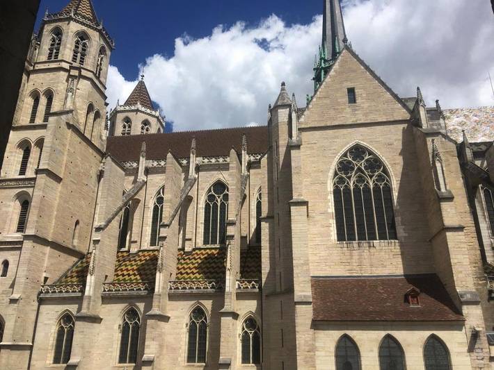 Gîte pour 2 personnes, avec terrasse, animaux acceptés dans Theatre Des Feuillants Dijon