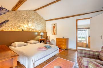 Chambre D’hôte pour 4 Personnes dans Saint-Martin-de-Fraigneau, Fontenay-le-Comte, Photo 1