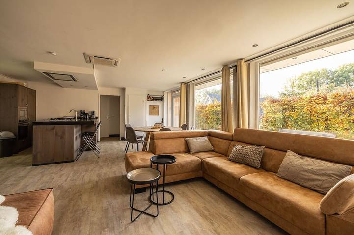 Ferienhaus für 9 Personen, mit Garten und Terrasse - 1