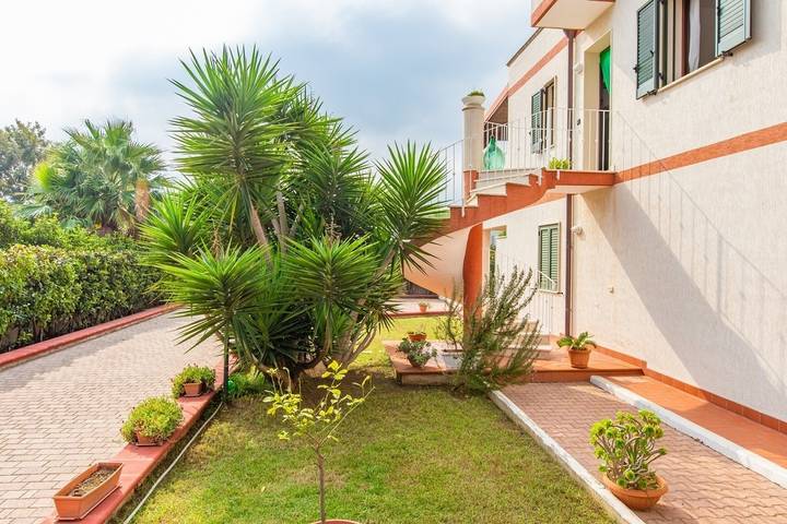 Location de vacances pour 5 personnes, avec terrasse dans Specchiolla - 2