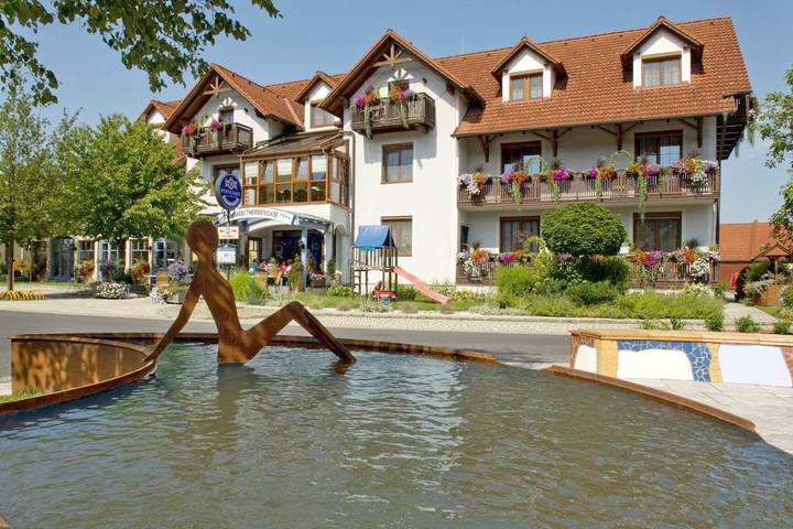 Hotel für 4 Personen, mit Terrasse und Garten sowie Sauna in Bad Blumau