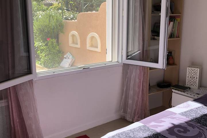 Appartement entier, Location Saisonniere -  Bas De Villa in La Londe-les-Maures, Parc national de Port-Cros
