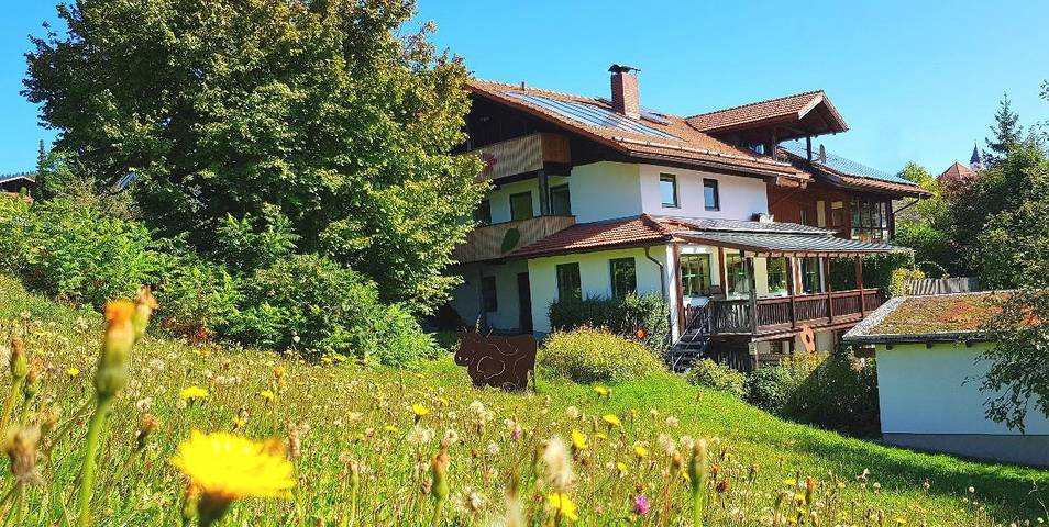Ferienwohnung für 2 Personen, mit Balkon und Balkon/Terrasse sowie Terrasse und Garten in Bodenmais