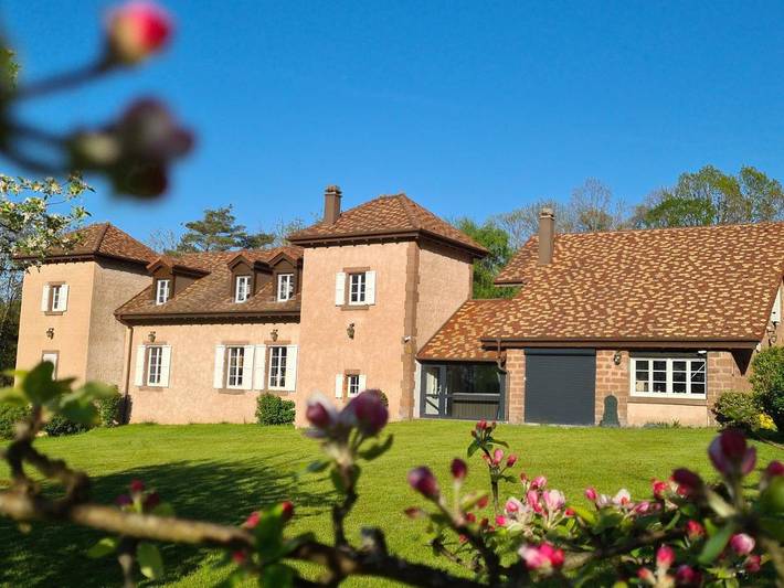 Location de vacances pour 4 personnes, avec sauna ainsi que jacuzzi et jardin à Saint-Louis (Moselle)
