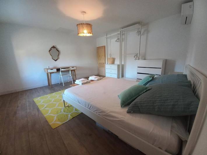 Gîte pour 2 personnes, avec jardin dans Les Paluds de Noves - 4