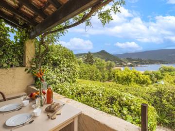 Appartement De Vacances pour 2 Personnes dans Casaglione, Région d'Ajaccio, Photo 2