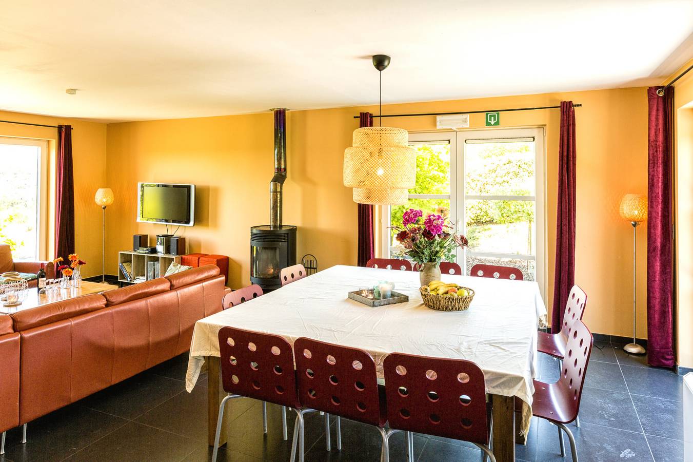 Luxury 10-person villa with sauna and outdoor spa in Barvaux, near Durbuy in Barvaux-sur-Ourthe, Durbuy