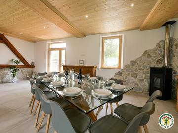 Gîte pour 10 personnes, avec balcon et jardin à Poligny (Hautes-Alpes)