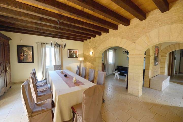 Location de vacances pour 12 personnes, avec piscine ainsi que jardin et vue, adapté aux familles à Prats-de-Carlux - 3