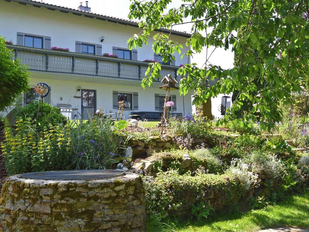 Ganze Wohnung, Modernes Appartement in Dorn mit Terrasse in Waldkirchen, Ostbayern