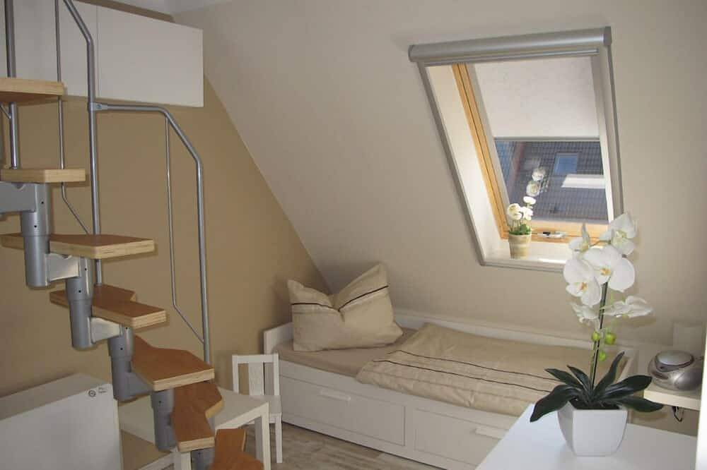 4****Haus – Garten, Südterrasse, Kamin, Wlan, hochwertige Ausstattung in Pruchten, Vorpommern-Rügen