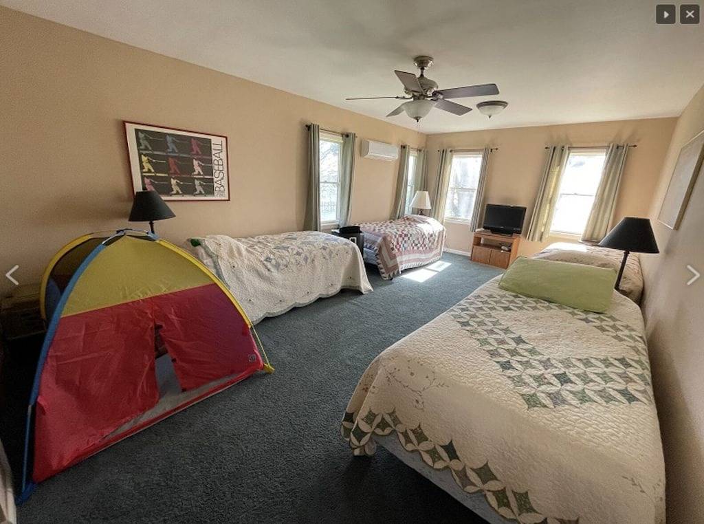 Quiet Waterfront Lakehouse with pier. Kid friendly. Natchez close by. in Concordia Parish