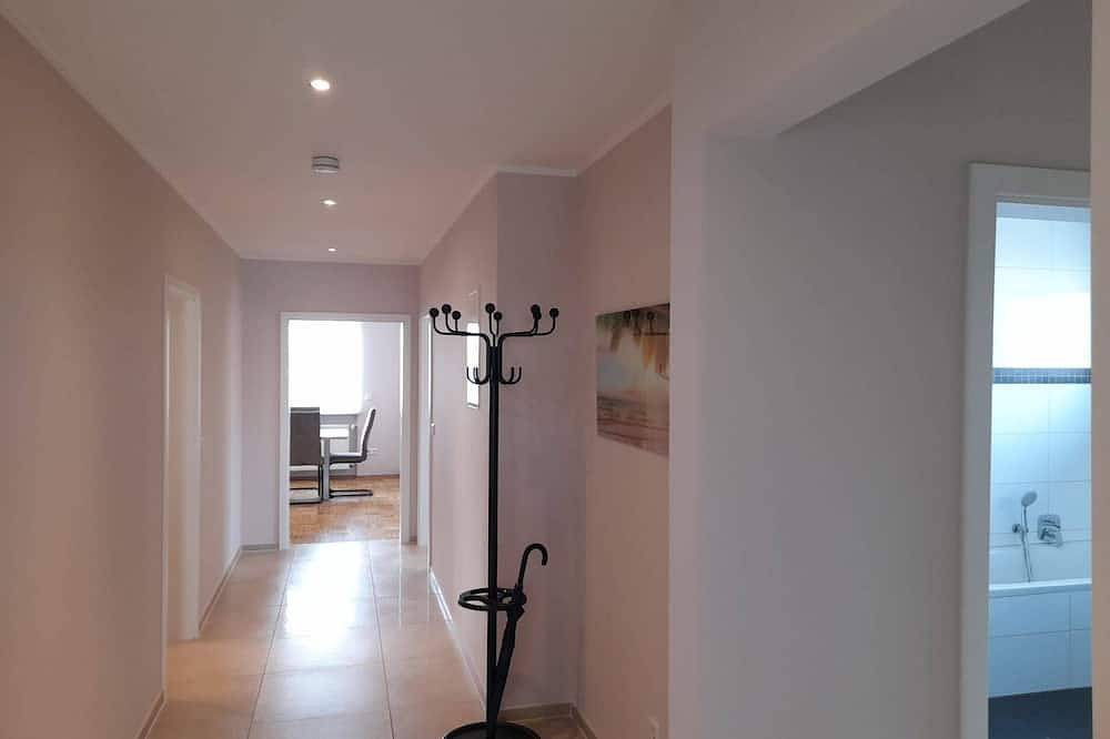Ganze Wohnung, Luxuriöses Appartement mit 2 Schlafzimmern und Balkon in Sulzbach am Main, Main-Odenwald
