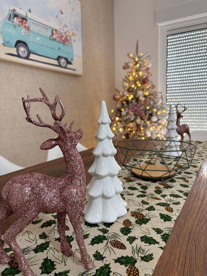 Appartement de vacances pour 3 personnes, avec jardin ainsi que vue et piscine, animaux acceptés