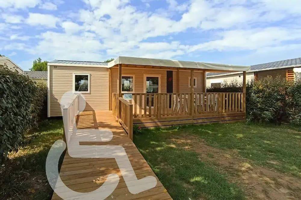 C- Mobil-home Hélios - Pmr - 2 chambres - 32m² avec terrasse couverte 5 personnes in Saint-Gilles-Croix-de-Vie, Vallée de la Loire