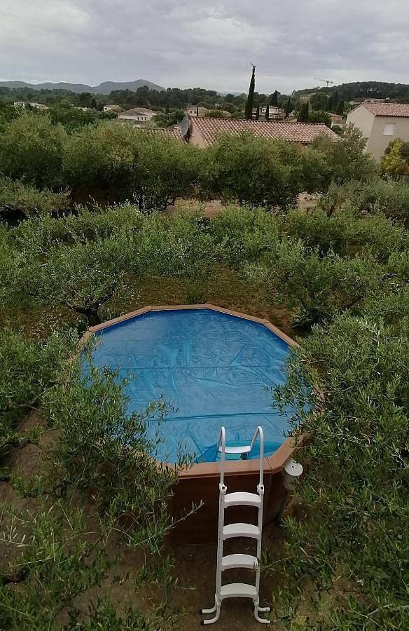 Location de vacances pour 4 personnes, avec terrasse ainsi que vue et piscine à Boisset-et-Gaujac - 2