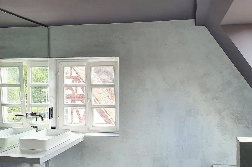 Ferienhaus für 6 Personen mit Whirlpool. 4 Schlafzimmer, 2 Bäder und Holzofen. in Klingenmünster, Südliche Weinstraße