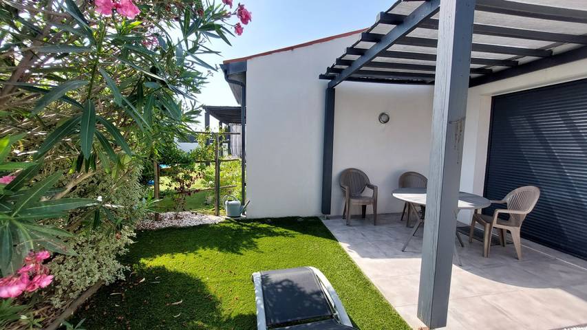 Gîte pour 2 personnes, avec terrasse et jardin en Charente-Maritime - 2