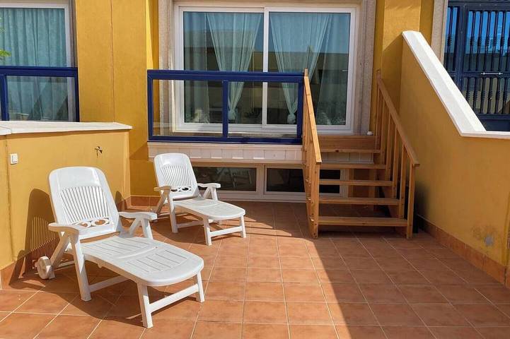 Apartamento para 4 personas, con piscina y balcón, Se admiten mascotas en Los Lagos