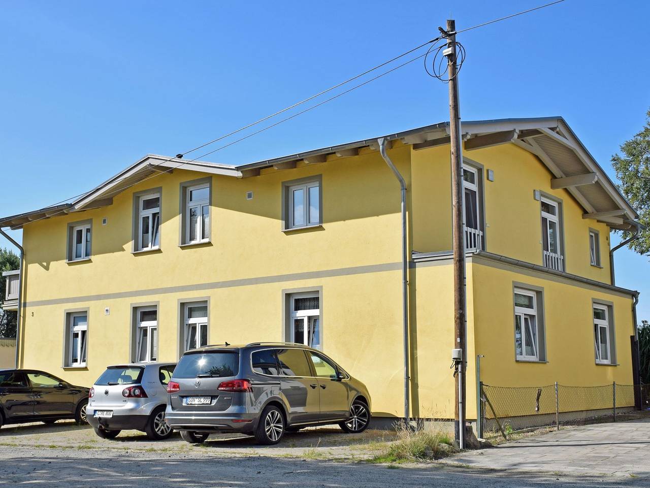 Ganze Ferienwohnung, Strandhaus Göhren 100 m bis zum Badestrand! - Ferienappartement 01 mit Terrasse in Göhren, Rügen