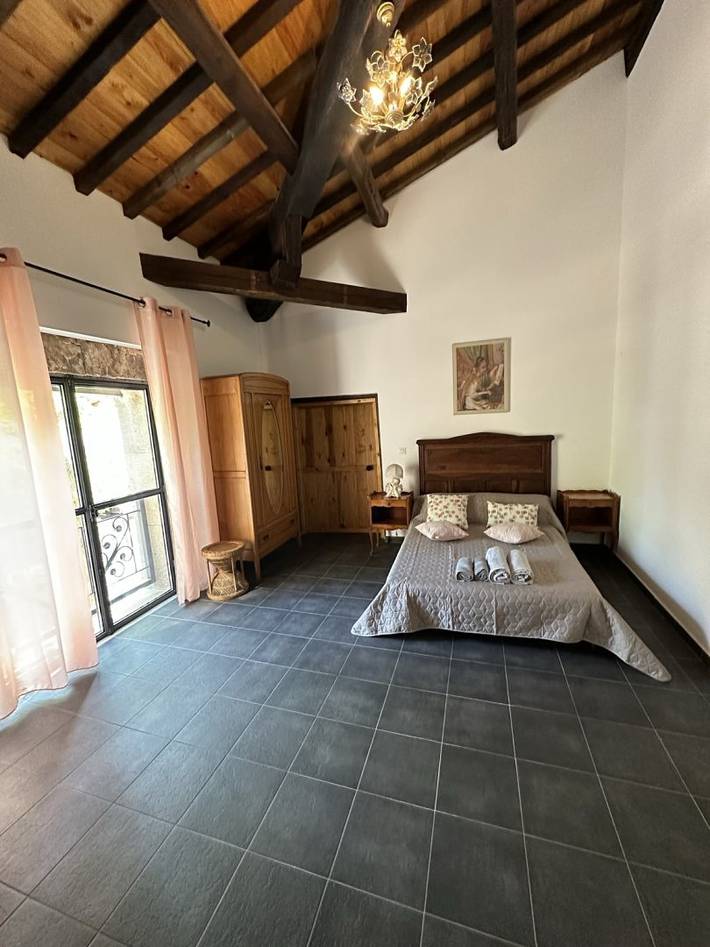 Gîte pour 8 personnes, avec piscine ainsi que terrasse et jardin à Agde - 4