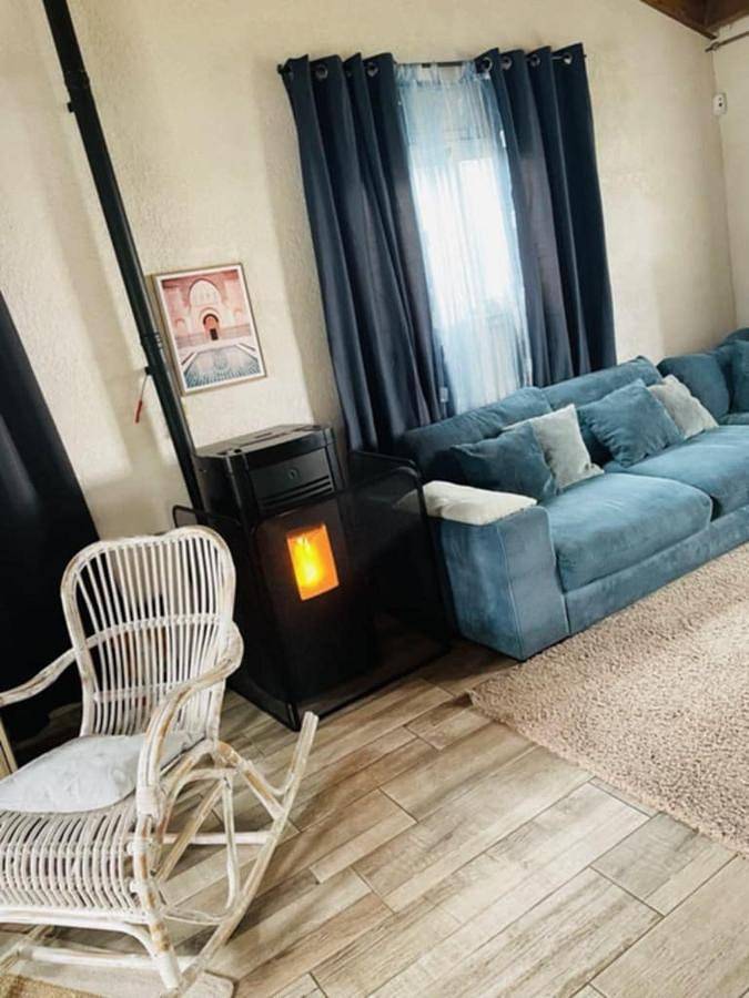 Location de vacances pour 10 personnes, avec jacuzzi et terrasse ainsi que jardin et piscine, animaux acceptés dans Belvédère de Bois Court - 4