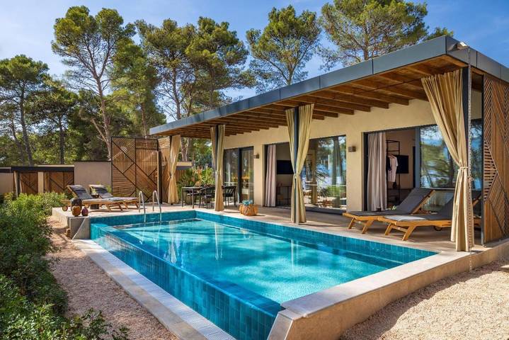 Resort für 3 Personen, mit Pool und Garten sowie Ausblick, mit Haustier - 1