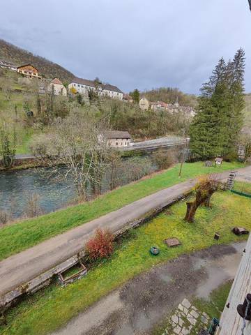 Gîte pour 4 personnes, avec vue et jardin dans Lods