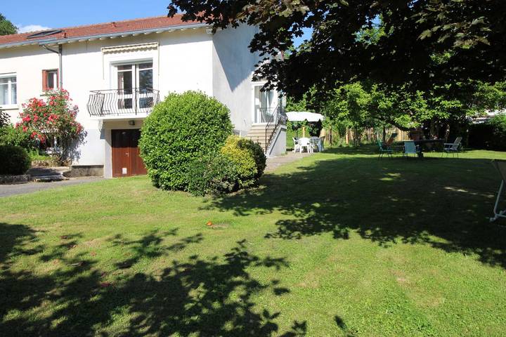 Gîte pour 6 personnes, avec Jardin