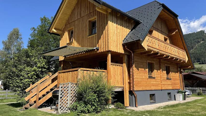 Ferienhaus für 10 Personen, mit Balkon und Sauna sowie Garten in Schladming